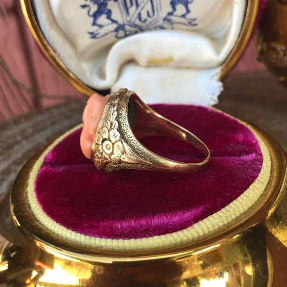 Antique Victorian 1800s 14k solid gold Coral cameo ring carved flowers etched - Picture 7 of 10